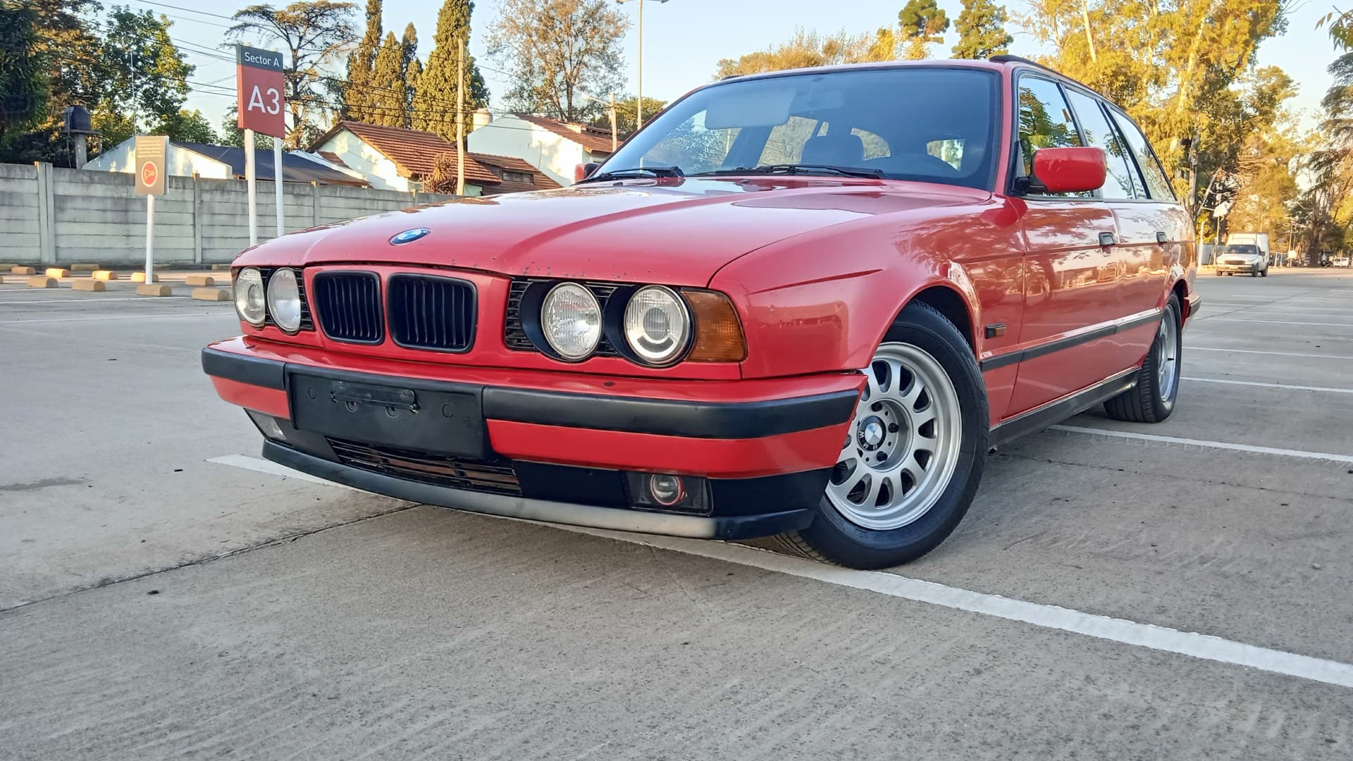 BMW 525td Touring-image