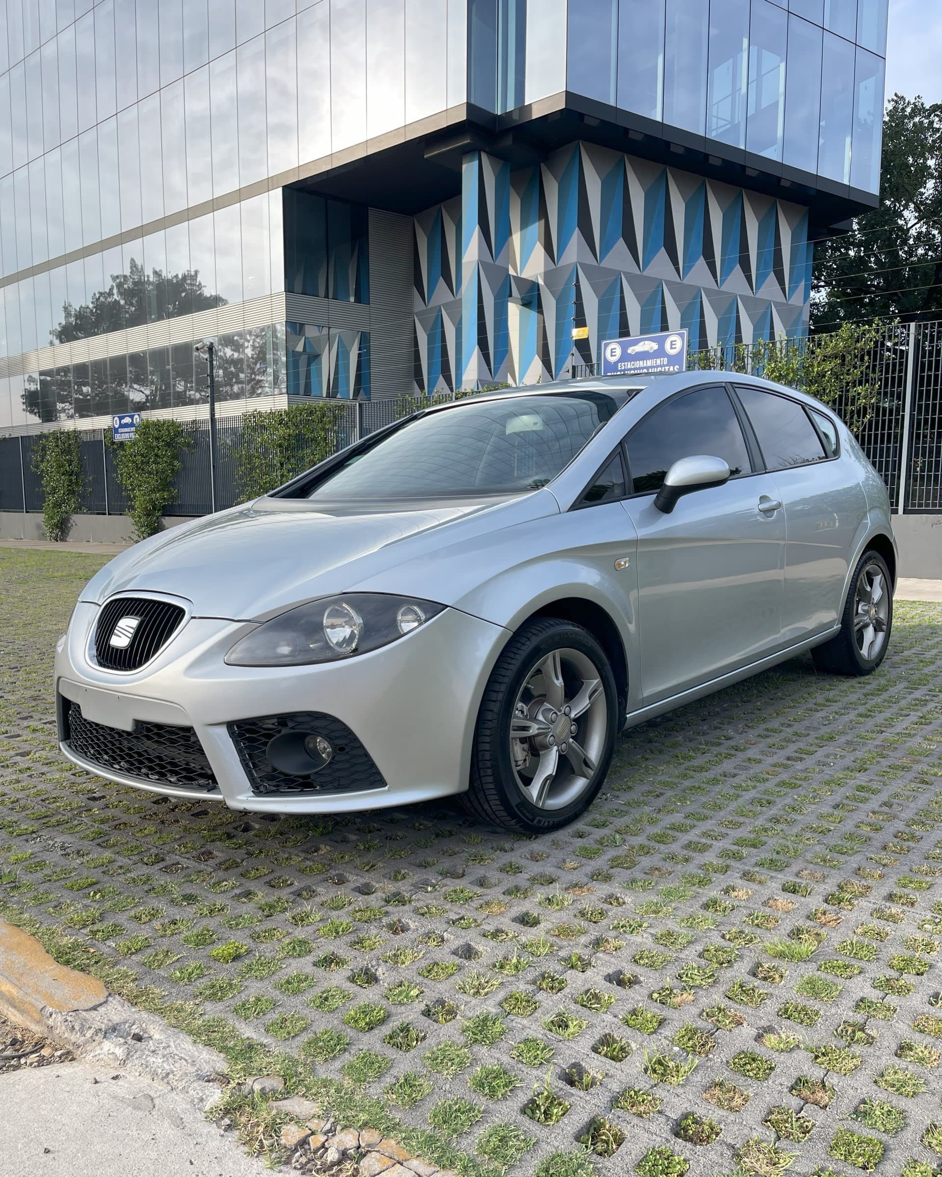 Seat Leon FR-image